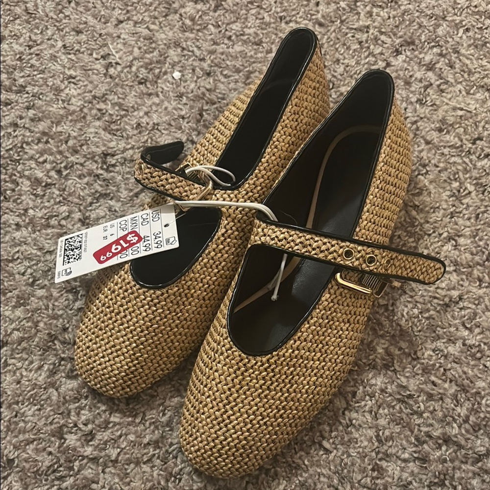 Straw Women's Tan Mary Jane Flats